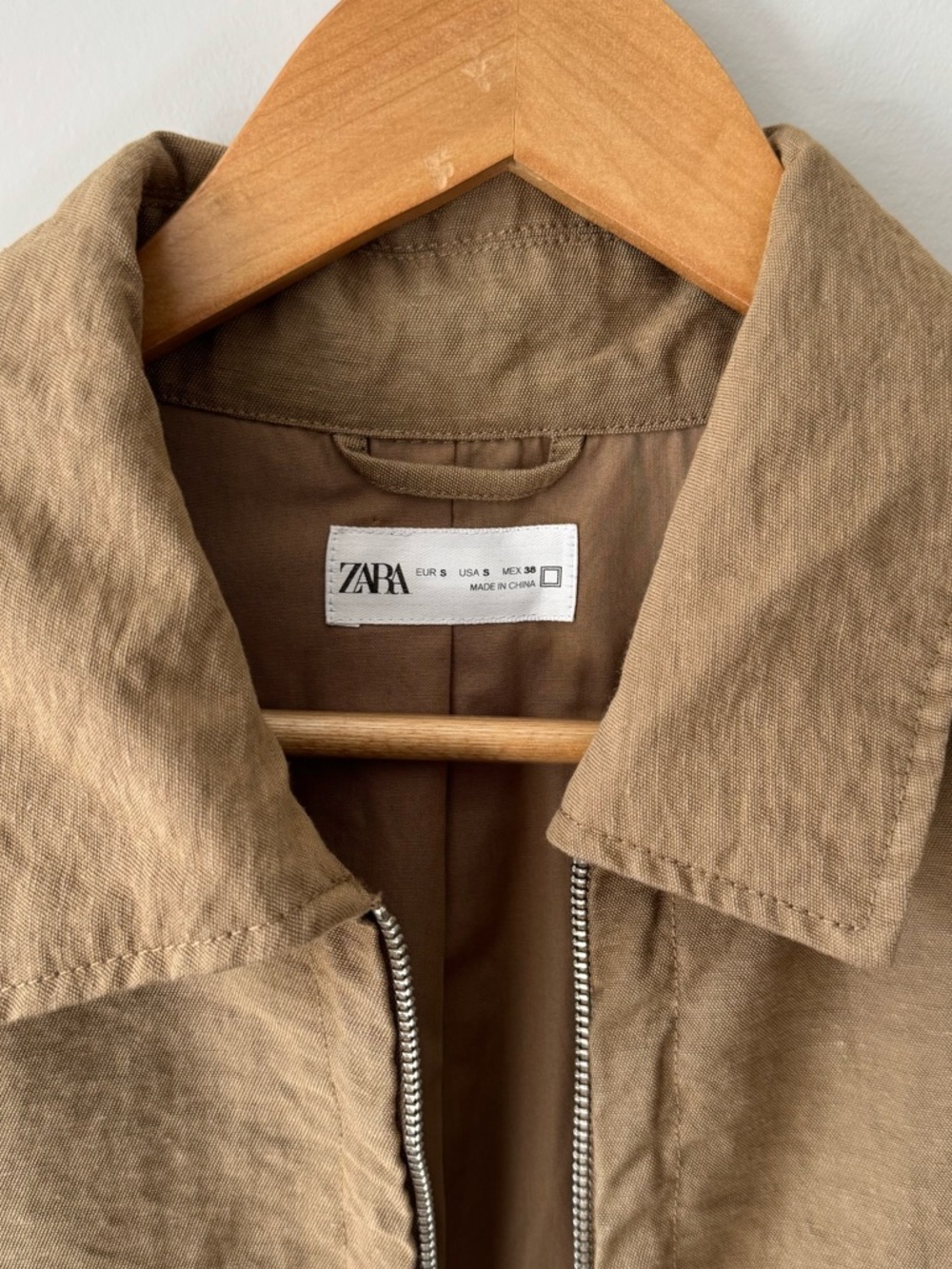 Zara Men's Lightweight Zip-Up Bomber Jacket, Khaki - Picture 9 of 13